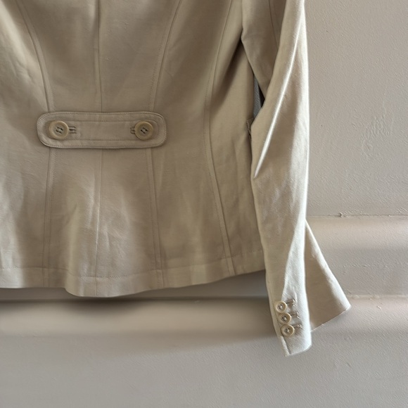 Banana Republic Linen and Silk Blazer. Light Tan. Size 2. NWT. - Picture 6 of 8